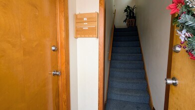 6038 N Elston Ave in Chicago, IL - Building Photo - Building Photo