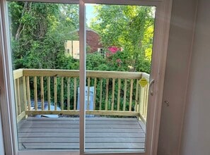 74 Halifax Dr in Martinsville, VA - Foto de edificio - Building Photo