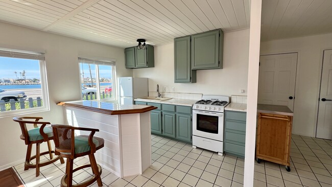 232 Santa Monica Dr, Unit Lower Unit in Oxnard, CA - Building Photo - Building Photo