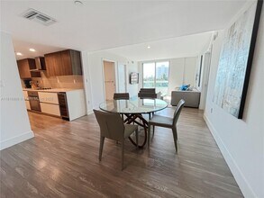 1025 92nd St in Bay Harbor Islands, FL - Building Photo - Building Photo