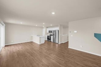 124 Dakota Cir, Unit 013-104 in Waukee, IA - Building Photo - Building Photo