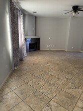 1207 Elk River Ct in Bakersfield, CA - Building Photo - Building Photo