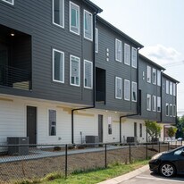 1043 E Trinity Ln in Nashville, TN - Building Photo