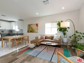 632 S Evergreen Ave in Los Angeles, CA - Building Photo - Building Photo