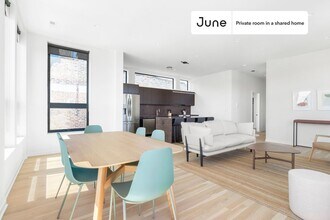 Room in Shared 4 bed/3 bath home, Unit D in Chicago, IL - Foto de edificio - Building Photo