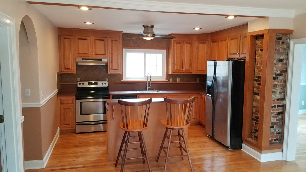 57 Wachusett Street in Franklin, MA - Building Photo