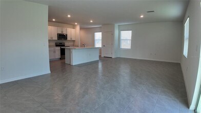 33142 Osprey Peak Wy in San Antonio, FL - Building Photo - Building Photo
