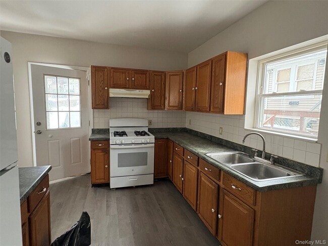 56 Wisner Ave in Middletown, NY - Building Photo - Building Photo