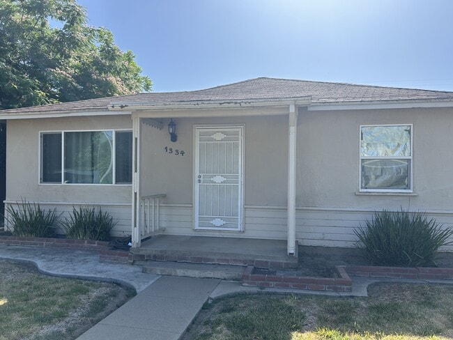 1334 Grape Ave in Modesto, CA - Building Photo - Building Photo