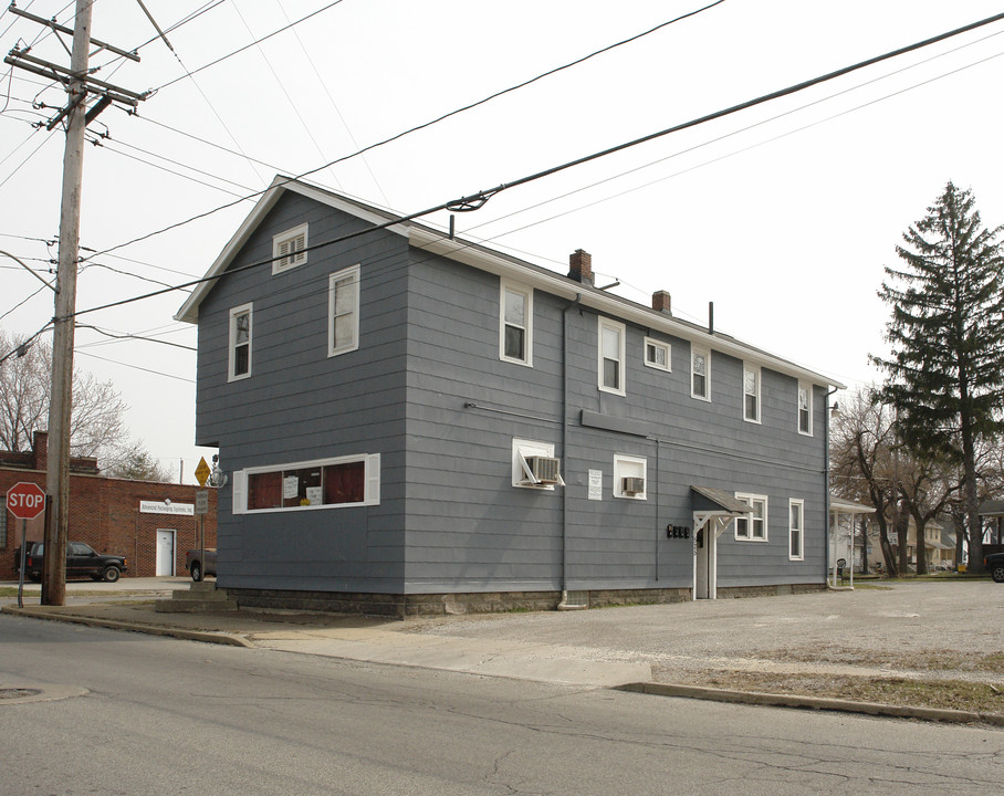 525 Clark St in Elyria, OH - Building Photo