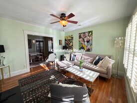 20 Magnus Ave, Unit 2T in Somerville, MA - Building Photo