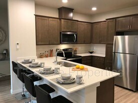 4124 148th St SE in Bothell, WA - Building Photo