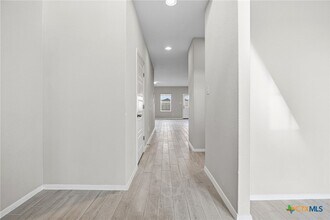 251 Chesterfield Dr in Kyle, TX - Building Photo - Building Photo