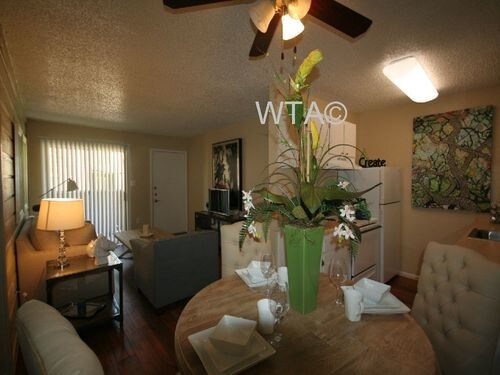 8900 N Interstate Hwy 35 in Austin, TX - Building Photo - Building Photo