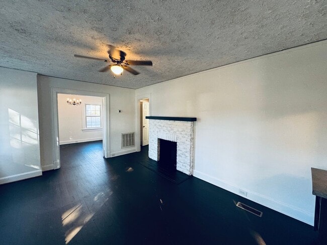 1104 Toledo Ave in Lynchburg, VA - Building Photo - Building Photo