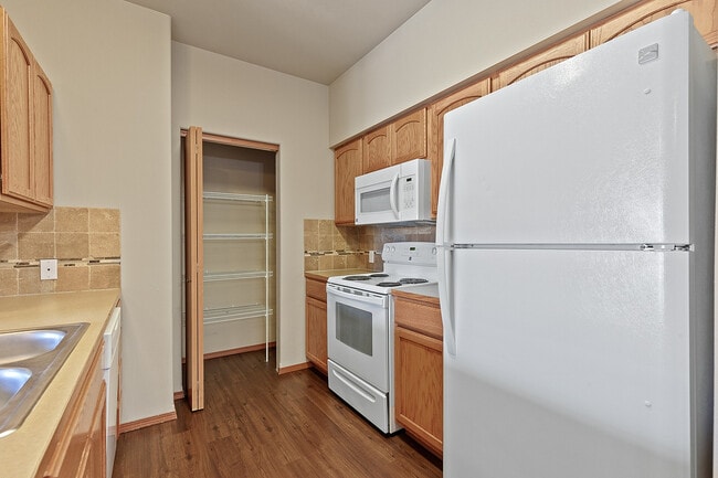The Homestead in Spokane Valley, WA - Building Photo - Building Photo