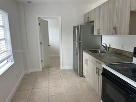 4245 NW 24th Ave in Miami, FL - Building Photo