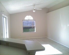 2123 New Victor Rd in Ocoee, FL - Building Photo - Building Photo
