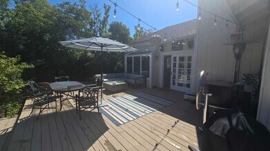 395 Spring Beauty Ct in Windsor, CA - Building Photo - Building Photo