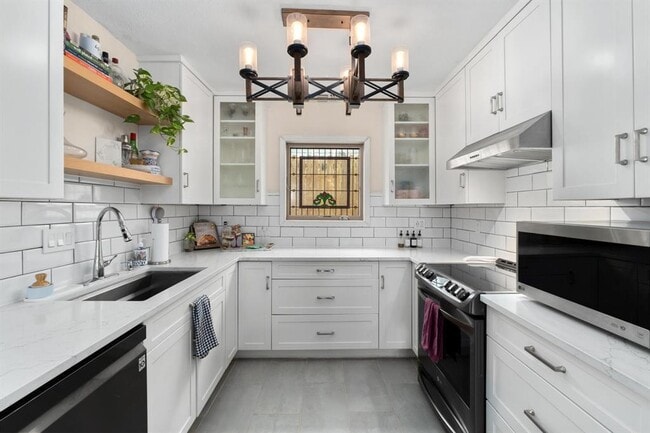 property at 4610 Avenue B