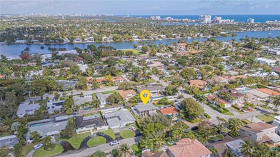 1111 Washington St in Hollywood, FL - Building Photo - Building Photo