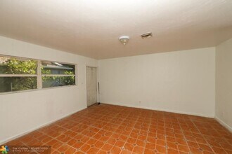 1132 NW 5th Ct-Unit -0 in Fort Lauderdale, FL - Building Photo - Building Photo