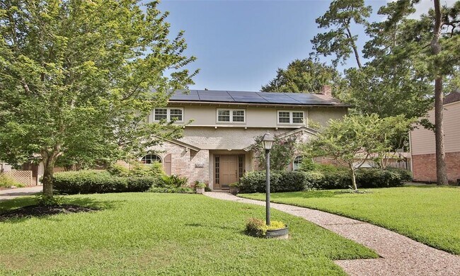 property at 6914 Chancellor Dr