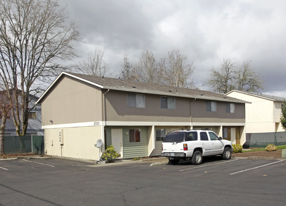 2723-2725 22nd Ave in Forest Grove, OR - Building Photo