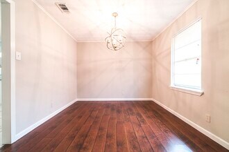 1510 Greenbriar Ave in Pasadena, TX - Building Photo - Building Photo