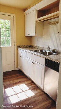 1714 Olympic Ave photo'