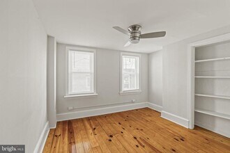 910 S Darien St in Philadelphia, PA - Building Photo - Building Photo
