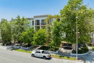315 N Hill Ave in Pasadena, CA - Building Photo