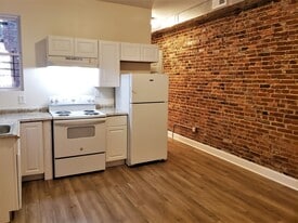 2608 Maryland Ave in Baltimore, MD - Building Photo