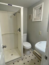 1261 NY-7 in Troy, NY - Building Photo - Building Photo