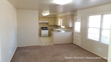 3034 57th St in Lubbock, TX - Building Photo - Building Photo