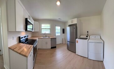 4362 Cato Rd in Nashville, TN - Foto de edificio - Building Photo