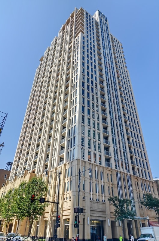 1234/1250 S Michigan Ave