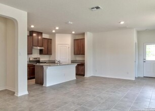 2643 Green Leaf Way, Unit 4307 in San Antonio, TX - Building Photo - Building Photo