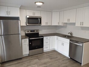 20609 Pruitt Ct in Gaithersburg, MD - Building Photo - Building Photo