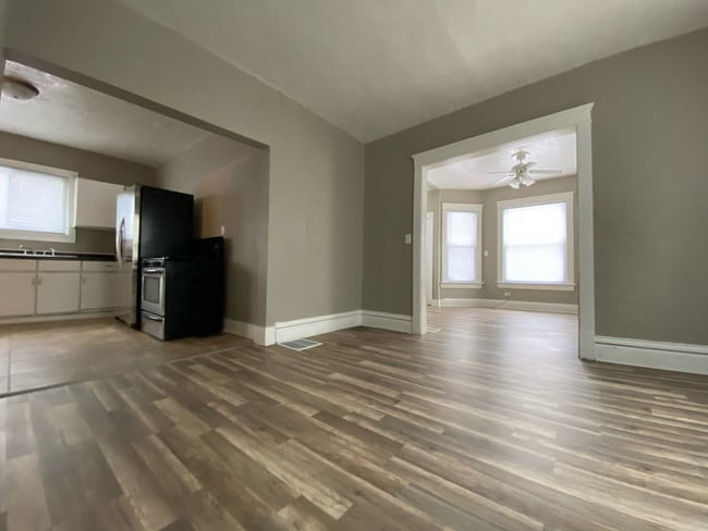 property at 510 W 7th St