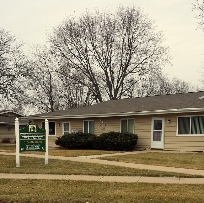 Scotchview Manor Elderly Apartments in Carlisle, IA - Foto de edificio - Building Photo