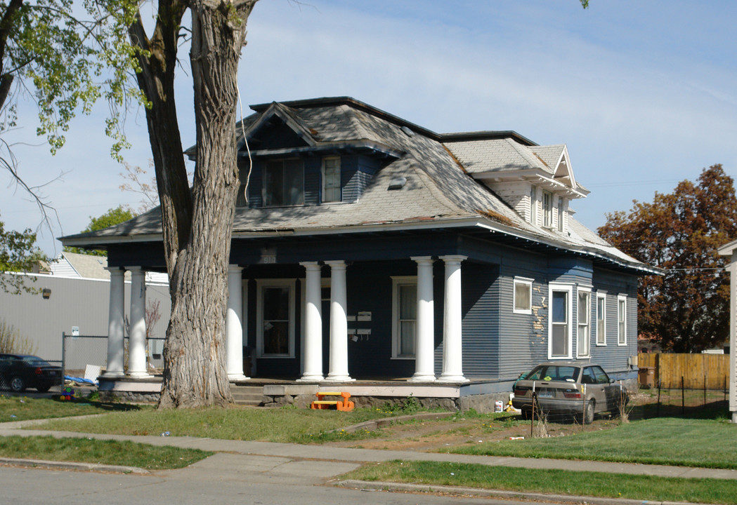 914 W Mansfield Ave in Spokane, WA - Building Photo