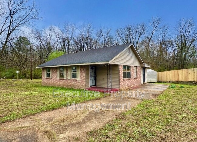 property at 1721 Collier Dr