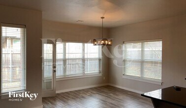 609 NW 179th Cir in Edmond, OK - Foto de edificio - Building Photo