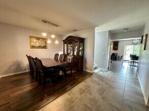 2385 Martins Run in Tavares, FL - Building Photo - Building Photo