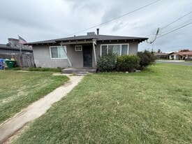 8341 Birch St in Hilmar, CA - Building Photo