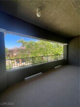 11830 Portina Dr in Las Vegas, NV - Foto de edificio - Building Photo
