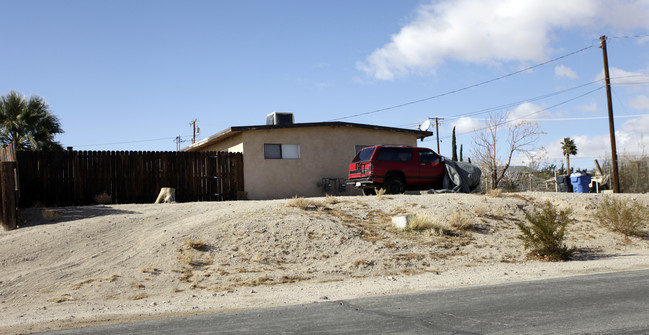 1120-1130 Wisteria Ave in Barstow, CA - Building Photo - Building Photo