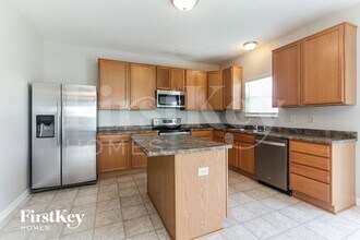 18185 Knobstone Way in Westfield, IN - Building Photo - Building Photo
