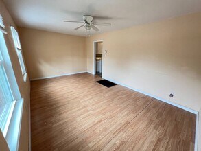 900 E Rose Dr in Midwest City, OK - Building Photo - Building Photo